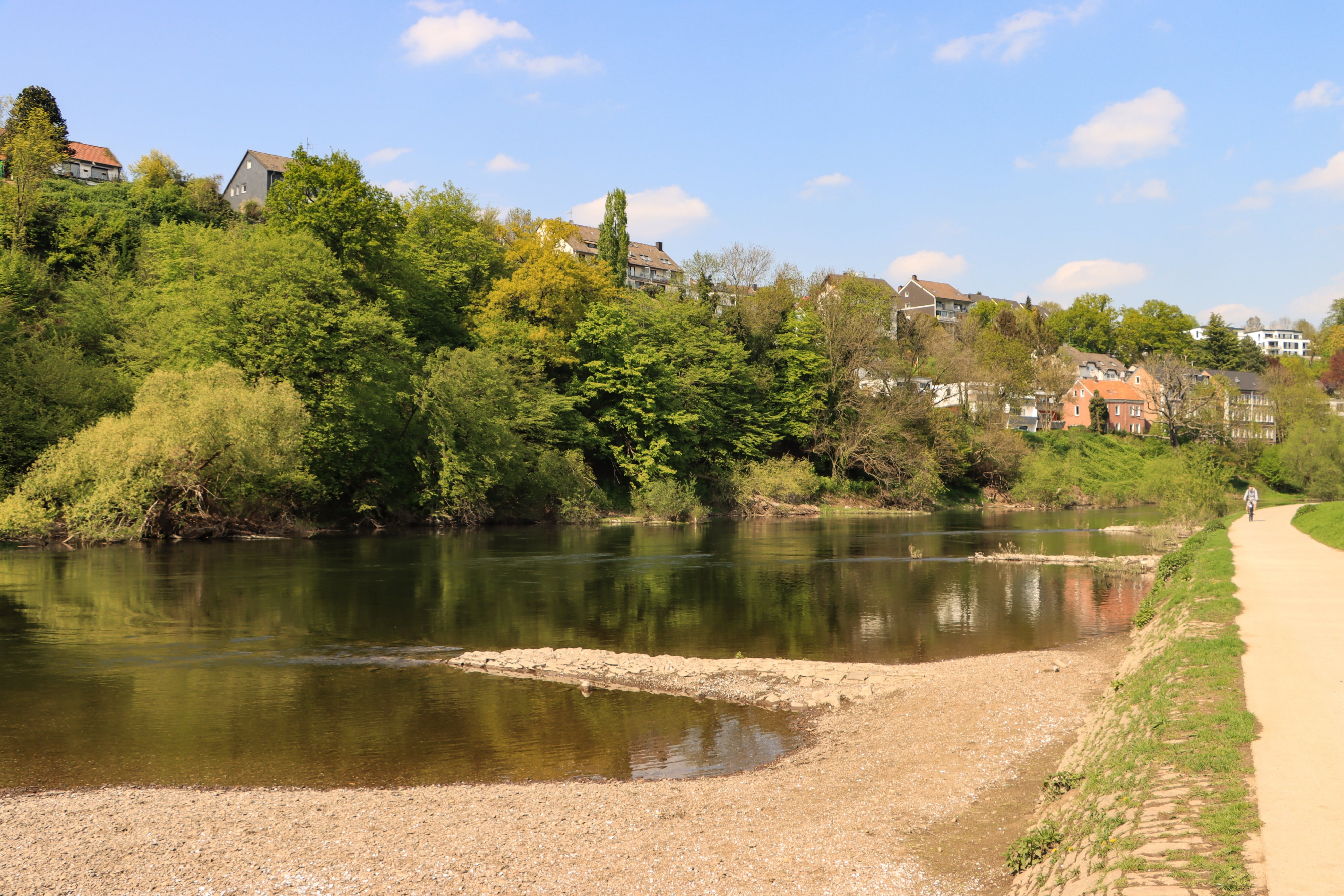 Blick über die Ruhr auf Hattingen Winz-Baak