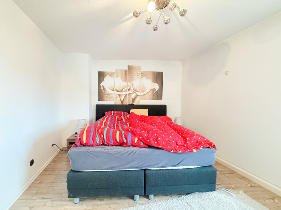 Schlafzimmer (OG) - Modern und vielseitig nutzbar