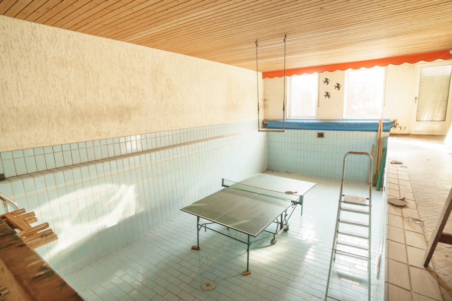 Keller / Pool - Zeitreise mit Stil: Ihr Traumhaus aus den Siebzigern in Ledde's idyllischer Ruhe!