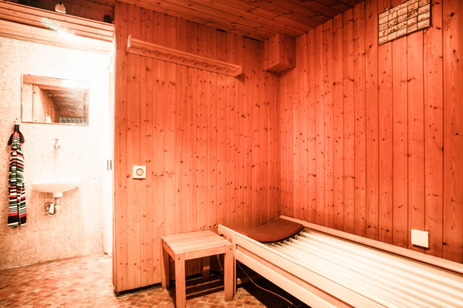 Keller / Sauna - Zeitreise mit Stil: Ihr Traumhaus aus den Siebzigern in Ledde's idyllischer Ruhe!