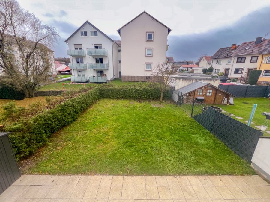 Gartenbereich - Moderne Doppelhaushälfte mit Garten und Garage – Familienfreundlich und Stilvoll