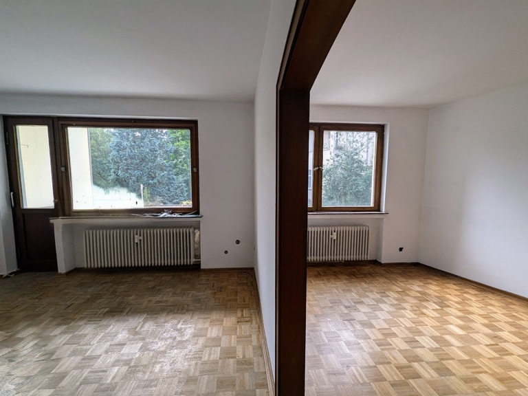 Wohn- / Esszimmer - Exklusive Stadtwohnung in Hannovers List: Komfortables Wohnen zwischen Eilenriede und Lister Platz