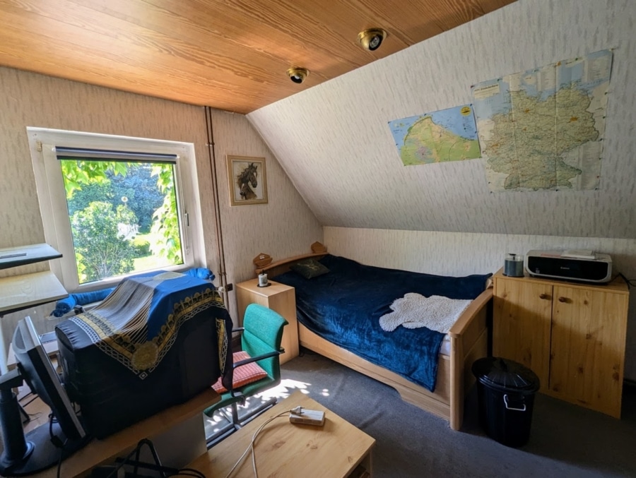 Schlafzimmer 1.OG - Einfamilienhaus in ruhiger Lage mit großem Grundstück - Ideal auch als Zweifamilienhaus