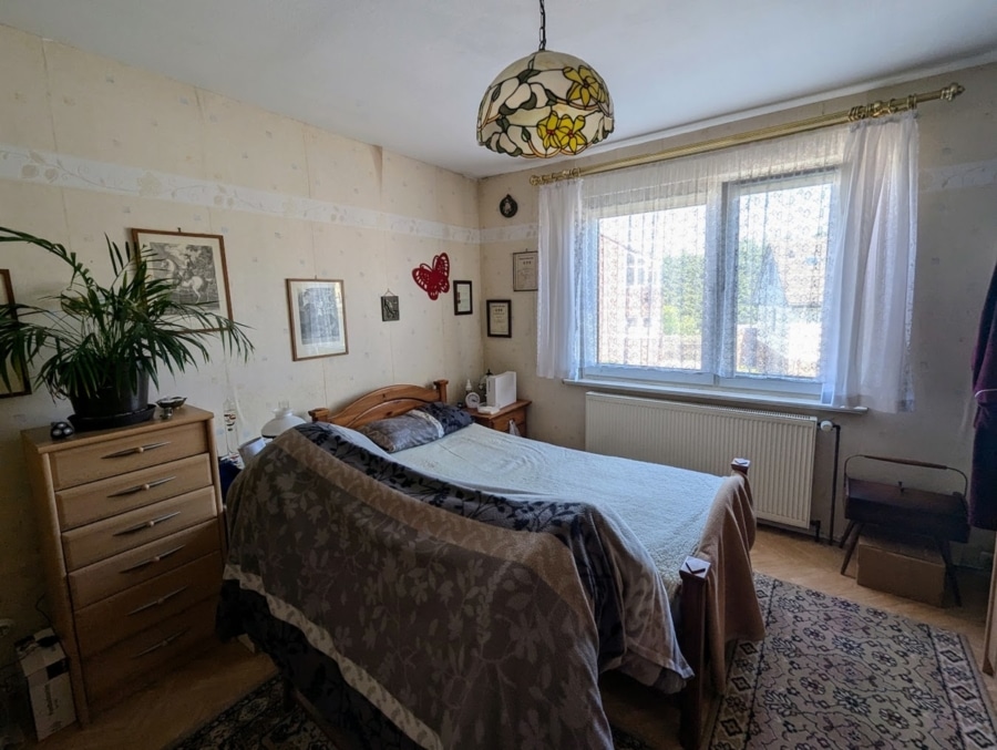 Schlafzimmer - Einfamilienhaus in ruhiger Lage mit großem Grundstück - Ideal auch als Zweifamilienhaus