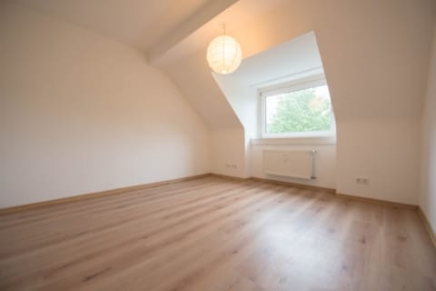 Ganz oben, ganz entspannt, 45136 Essen / Bergerhausen, Dachgeschosswohnung