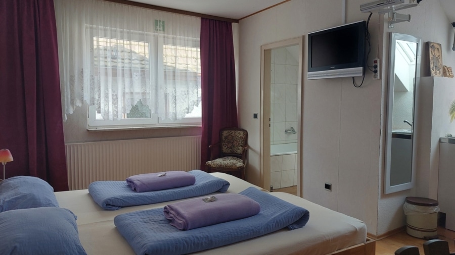 Doppelzimmer - Wohnhaus mit Gaststube am See