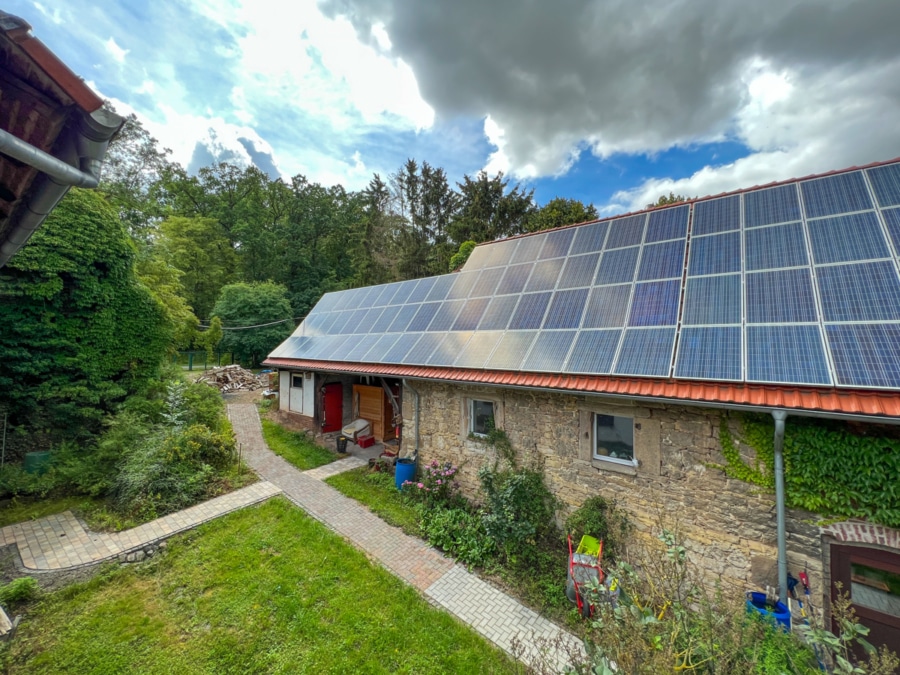 PV-Anlage - Fachwerkhaus mit Mieteinnahmen und Solaranlage, ideal für Wohnen und Gewerbe