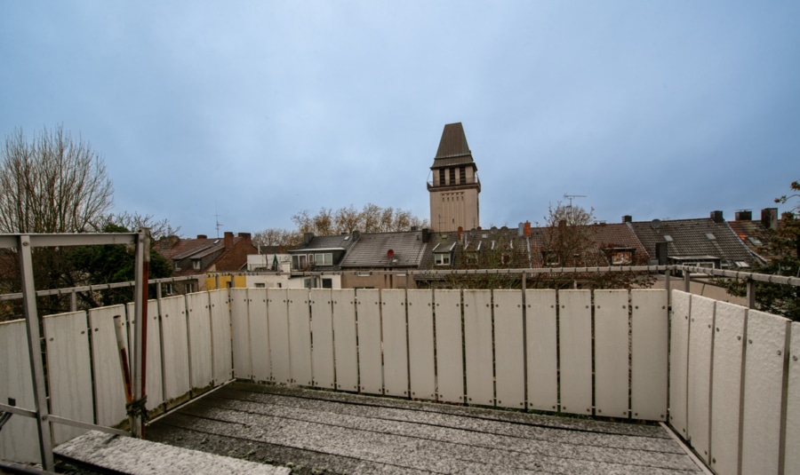 Ansicht Balkon - Ein Paradies für kreative Handwerker!