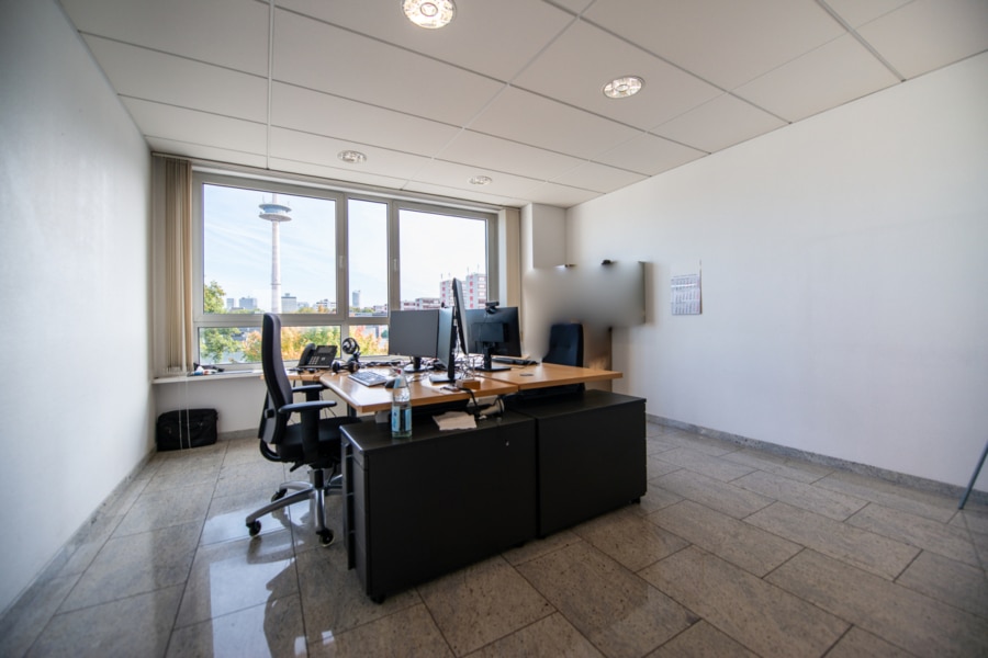 Büro VIII - Flexibel nutzbare 460,00 m² Büroetage in Essen-Holsterhausen!