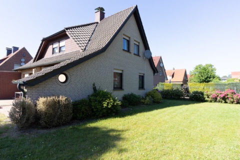 Einfa­mi­li­enhaus mit schönem Eigentumsgrundstück, 49565 Bramsche / Achmer, Einfamilienhaus