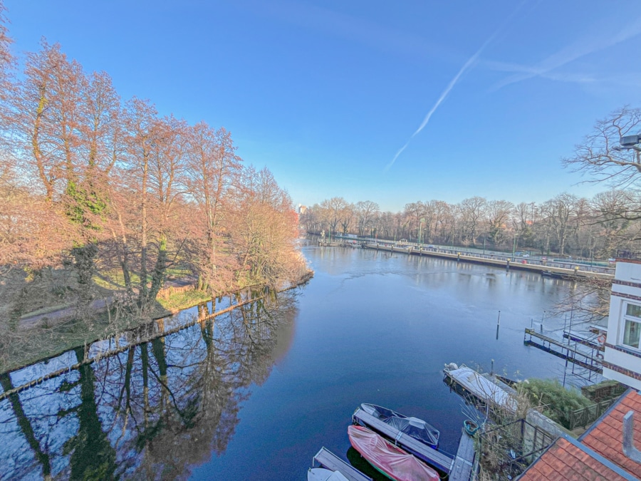 Ausblick Balkon - Am Schaum vom Wasser