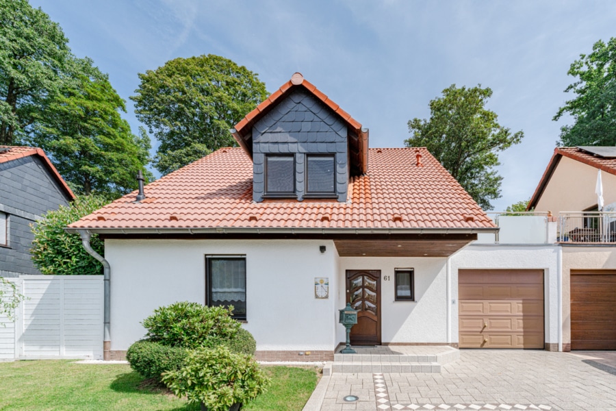 Vorderansicht Haus - Haus am Baldeneysee mit Garten und Garage!