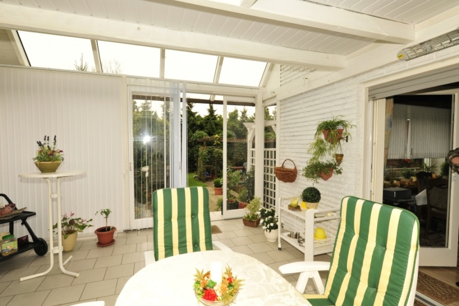 Terrasse - Mehrgenerationenhaus mit Garten und Dachterrasse