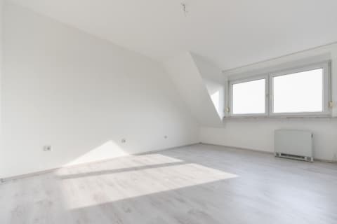 Dachge­schoss mal anders, 45259 Essen / Heisingen, Dachgeschosswohnung