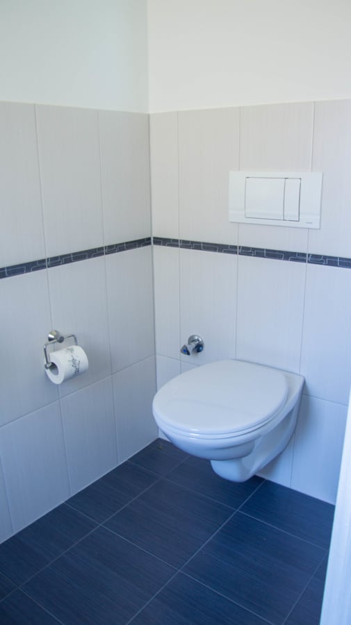 Gäste WC - Großzügige 5 Zimmer Dachgeschosswohnung