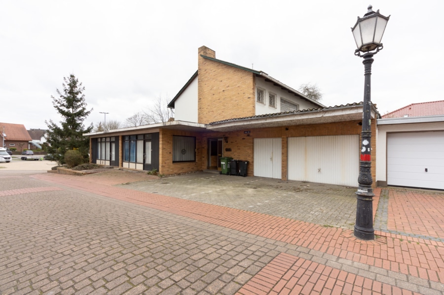 Außen - Einfamilienhaus , Zweifamilienhaus in Hagen am Teutoburger Wald