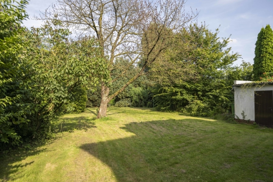 Garten - Viel Platz auf großem Grundstück!