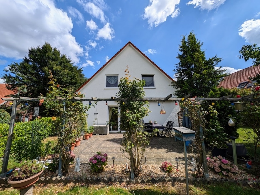 Blick zur Terrasse - Gepflegtes Einfamilienhaus mit Wohlfühlcharakter in ruhiger Lage von Beckedorf