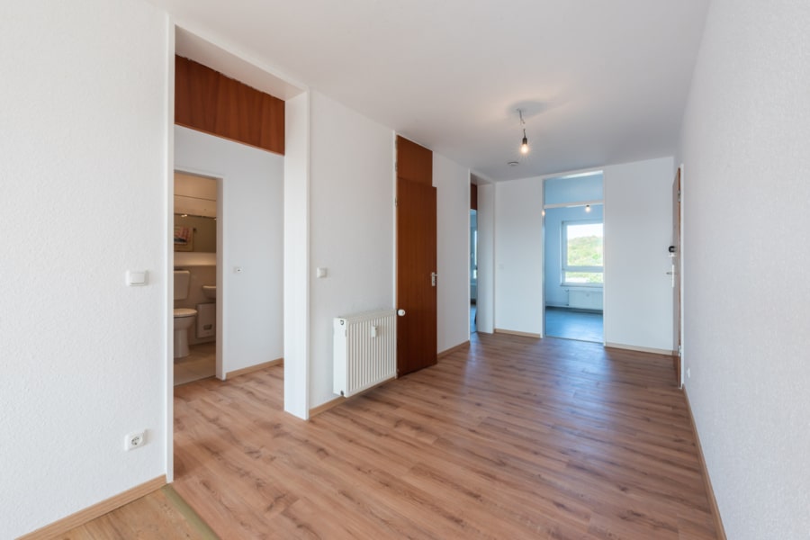 Eingangsbereich - Ihr neues Zuhause: Stilvolle Wohnung mit Aussicht und Balkon!