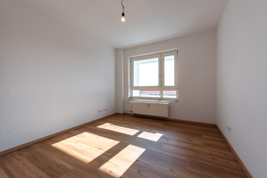 Kinder- oder Arbeitszimmer - Ihr neues Zuhause: Stilvolle Wohnung mit Aussicht und Balkon!