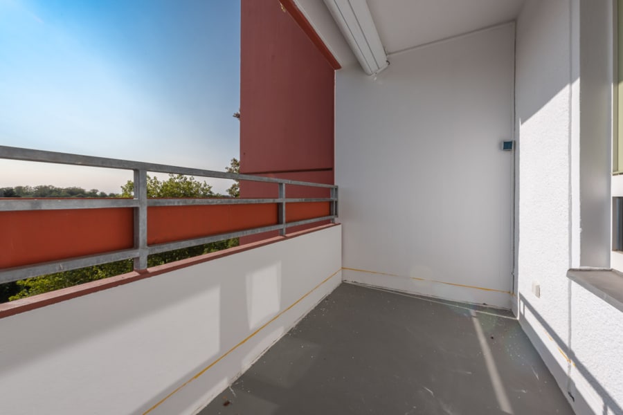 Balkon - Ihr neues Zuhause: Stilvolle Wohnung mit Aussicht und Balkon!