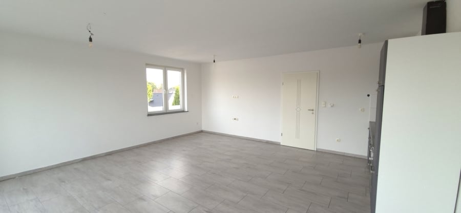 Wohnküche - Zentrumsnah: 2-Zimmer-Wohnung mit Dachterrasse im 3-Parteien-Haus