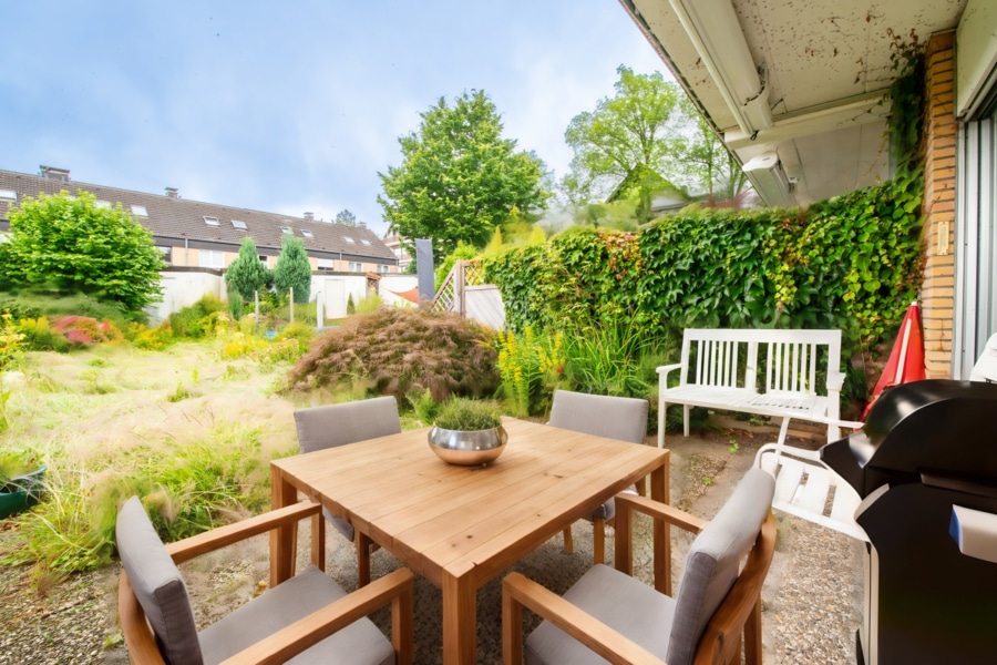 Einrichtungsbeispiel_Terrasse - RESERVIERT - Lucky Family- in Bestlage des Heisinger Oberdorfs!