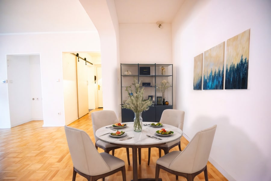 Virtual Staging Essbereich - Geräumige 2-Zimmer-Wohnung in Top-Lage – Ideal zur individuellen Gestaltung