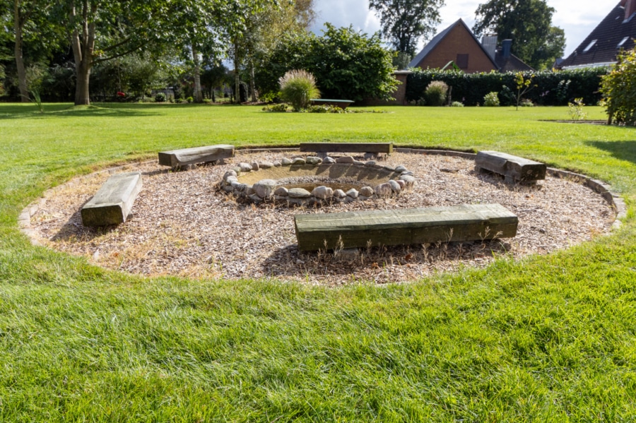 Garten - "Kernsaniertes Juwel in Kranenburg – Großes Haus und Grundstück für die ganze Familie"