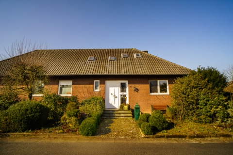 Ihr neues Zuhause: Großzü­giges Einfa­mi­li­enhaus in idylli­scher Siedlungslage von Ledde!, 49545 Tecklenburg / Ledde, Einfamilienhaus