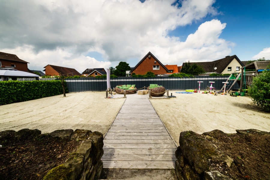 Außenansicht Garten - Exklusives Einfamilienhaus in Dörenthe: Urlaubsoase mit Strandgarten!