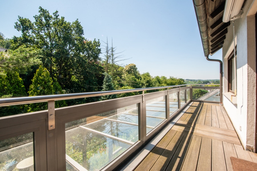 Ansicht Balkon EG rechts - Einmalig in Essen Kupferdreh!