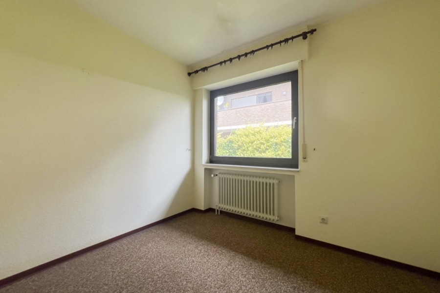 Schlafzimmer 2 - Zeitloser Bungalow in bester Lage – Ein Zuhause zum Wohlfühlen!