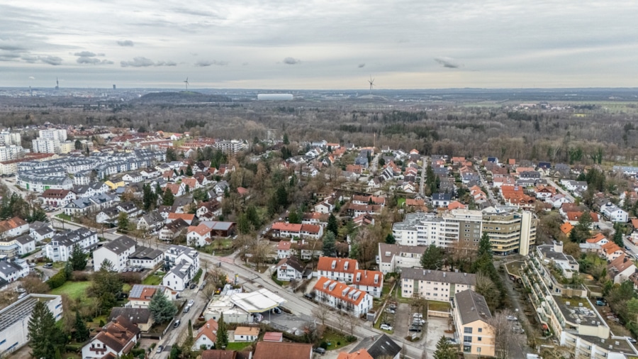 Vor den Toren Münchens - Vielfalt trifft Komfort – Gartenwohnung mit Wohnraum auf zwei Ebenen