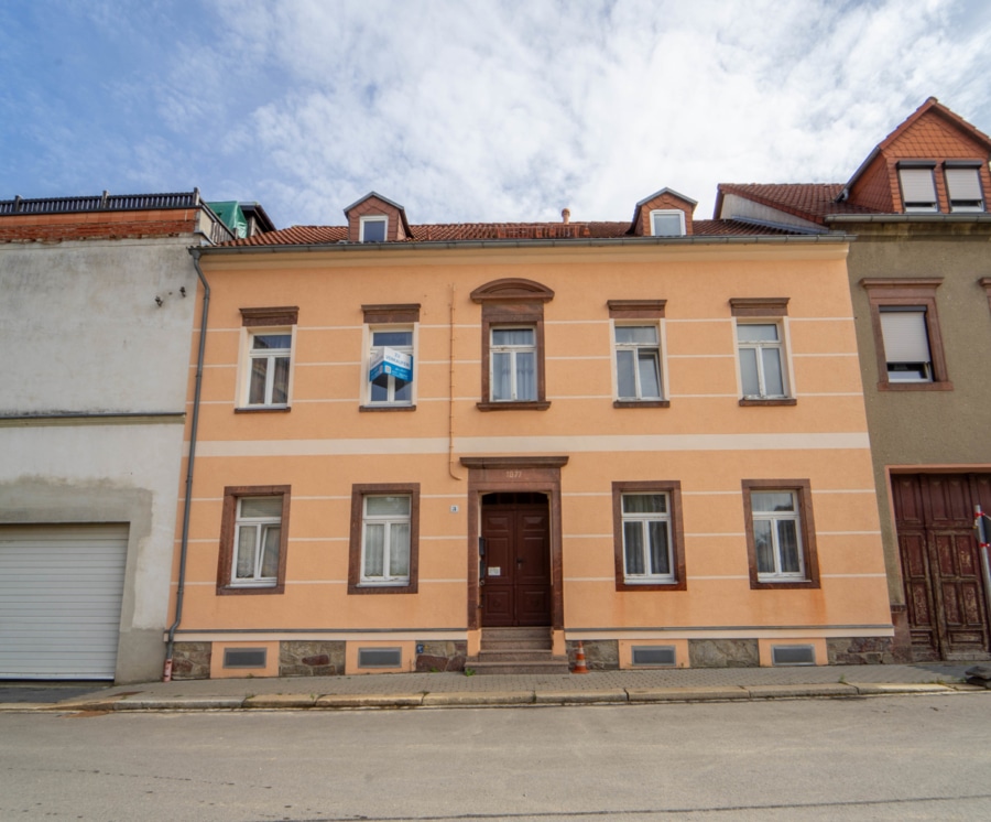 Straßenseite - Perfekt für Eigennutzer! Mehrfamilienhaus in Penig