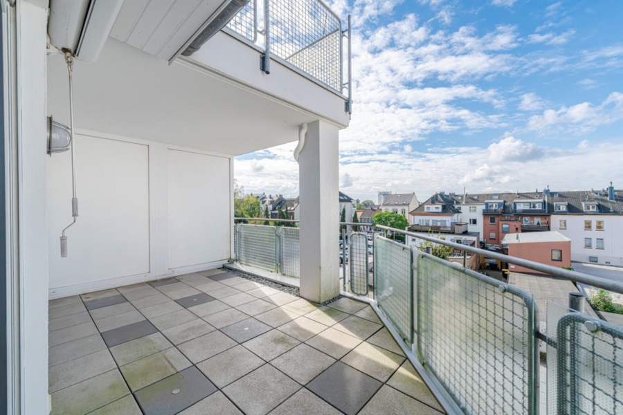 Terrasse Ansicht 2 - Großzügige Maisonette-Wohnung mit Sonnenterrasse in zentraler Lage von Velbert