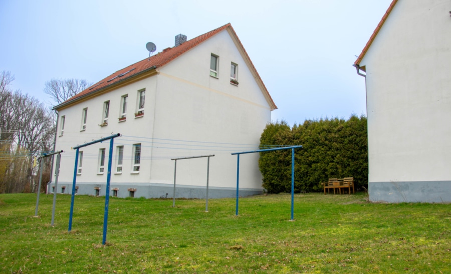 Wäscheplatz - Attraktives Renditeobjekt: Historischer 3-Seitenhof mit 15 Wohneinheiten in Nobitz/Dippelsdorf