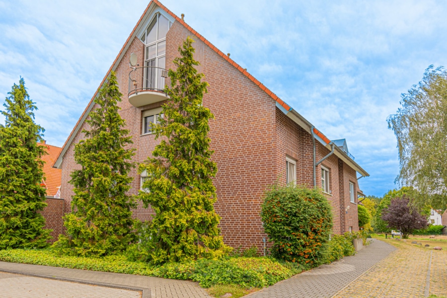 Vorderhaus - Ertragsstarkes Immobilienpaket - 6 Vermietete Wohnungen in Gepflegter Wohnanlage