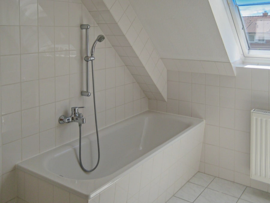 Badewanne - Ertragsstarkes Immobilienpaket - 6 Vermietete Wohnungen in Gepflegter Wohnanlage