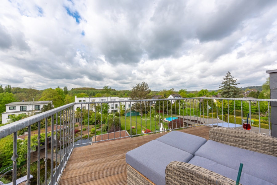 Weitere Ansicht Dachterrasse - Seegeflüster! Exklusive Liegenschaft am Baldeneysee!