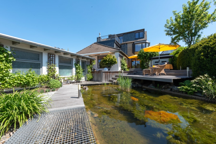 Rückansicht Gebäude / Gartenanlage - Seegeflüster! Exklusive Liegenschaft am Baldeneysee!