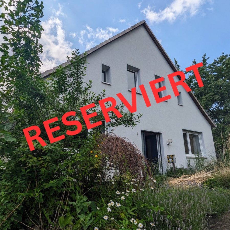 RESERVIERT (5) - Gestalten Sie Ihr Zuhause: Einfamilienhaus mit Potenzial in Barsinghausen!