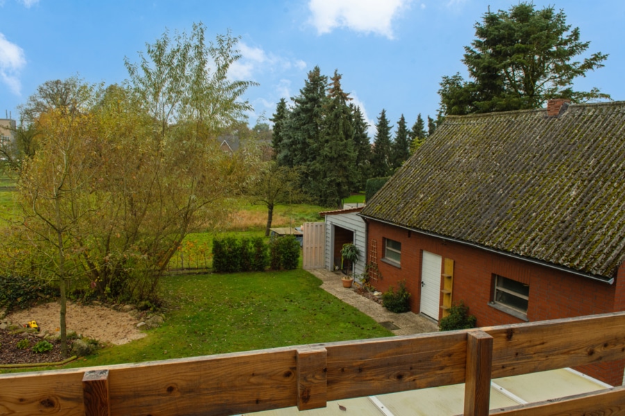 Außenansicht/Garten - Traumhaft modernisiertes Einfamilienhaus im ländlichen Idyll von Obersteinbeck!