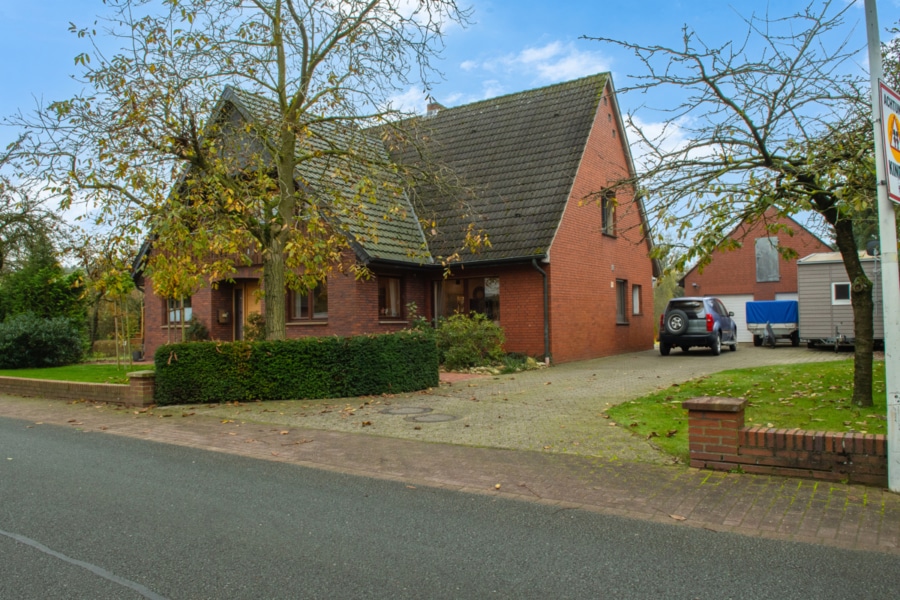 Außenansicht - Traumhaft modernisiertes Einfamilienhaus im ländlichen Idyll von Obersteinbeck!