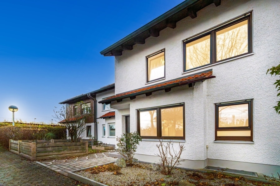 Abendstimmung - Naturnah wohnen, modern genießen: Ihr Neues Zuhause in der Waldkolonie