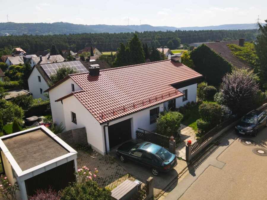 Vorderansicht Haus - Endlich haben wir Platz! Ihr neues Familienglück