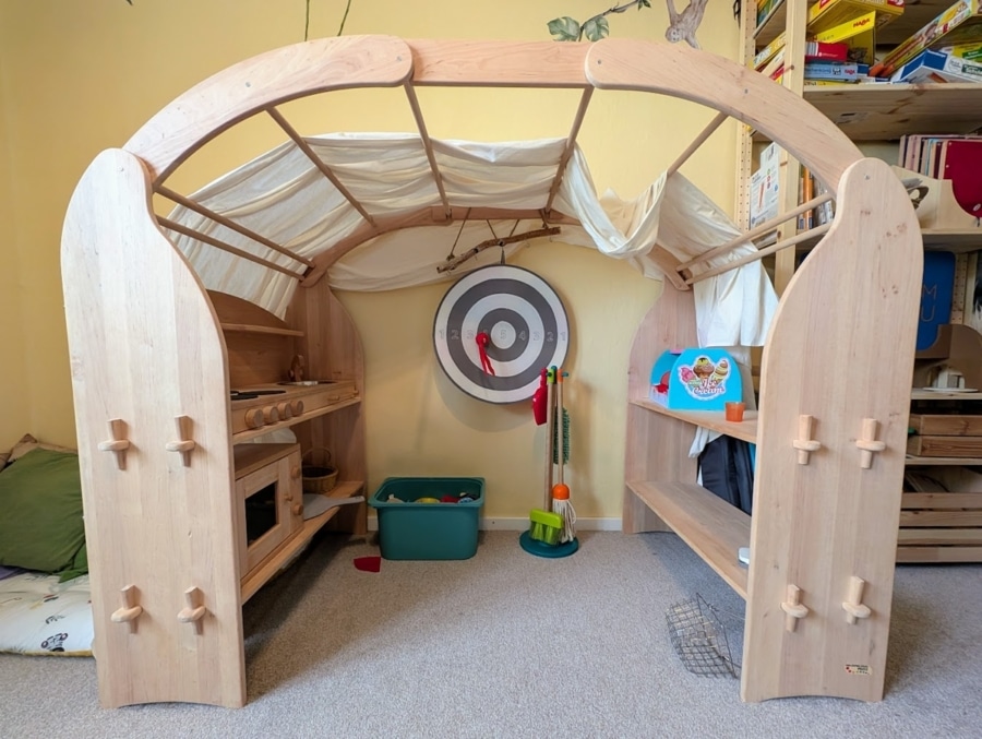 Kinderzimmer EG - Charmantes Familienhaus mit ausgebautem Spitzboden und viel Potenzial