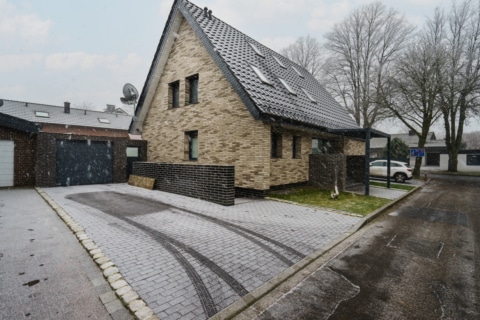 Exklu­sives Einfa­mi­li­enhaus in Mettingen: Eine Symbiose aus Eleganz, Technik und Komfort!, 49497 Mettingen, Einfamilienhaus