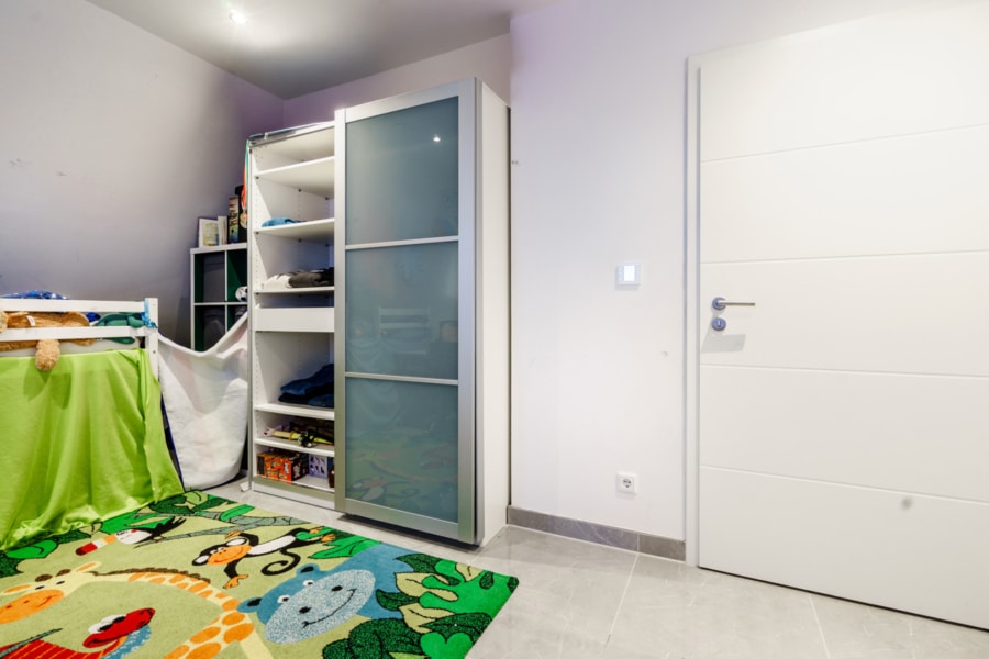 Kinderzimmer OG - Exklusives Einfamilienhaus in Mettingen: Eine Symbiose aus Eleganz, Technik und Komfort!