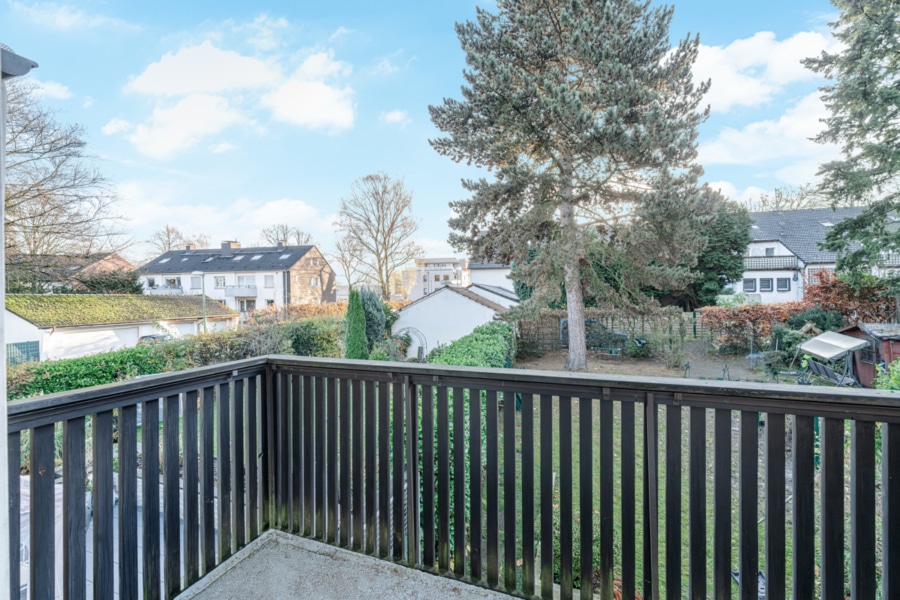 Ansicht Balkon - Familienidyll in bester Lage von Essen-Bergerhausen – Charmantes Reihenmittelhaus mit Garten